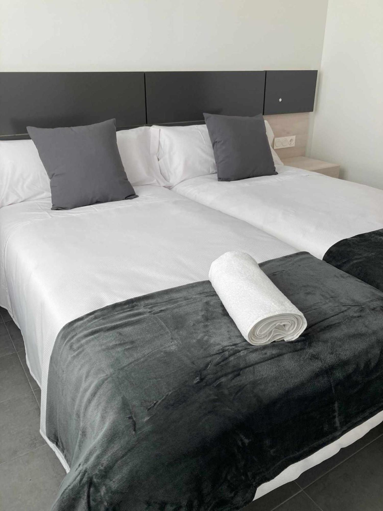 Ramon Y Cajal Suites De Luxe León Kültér fotó