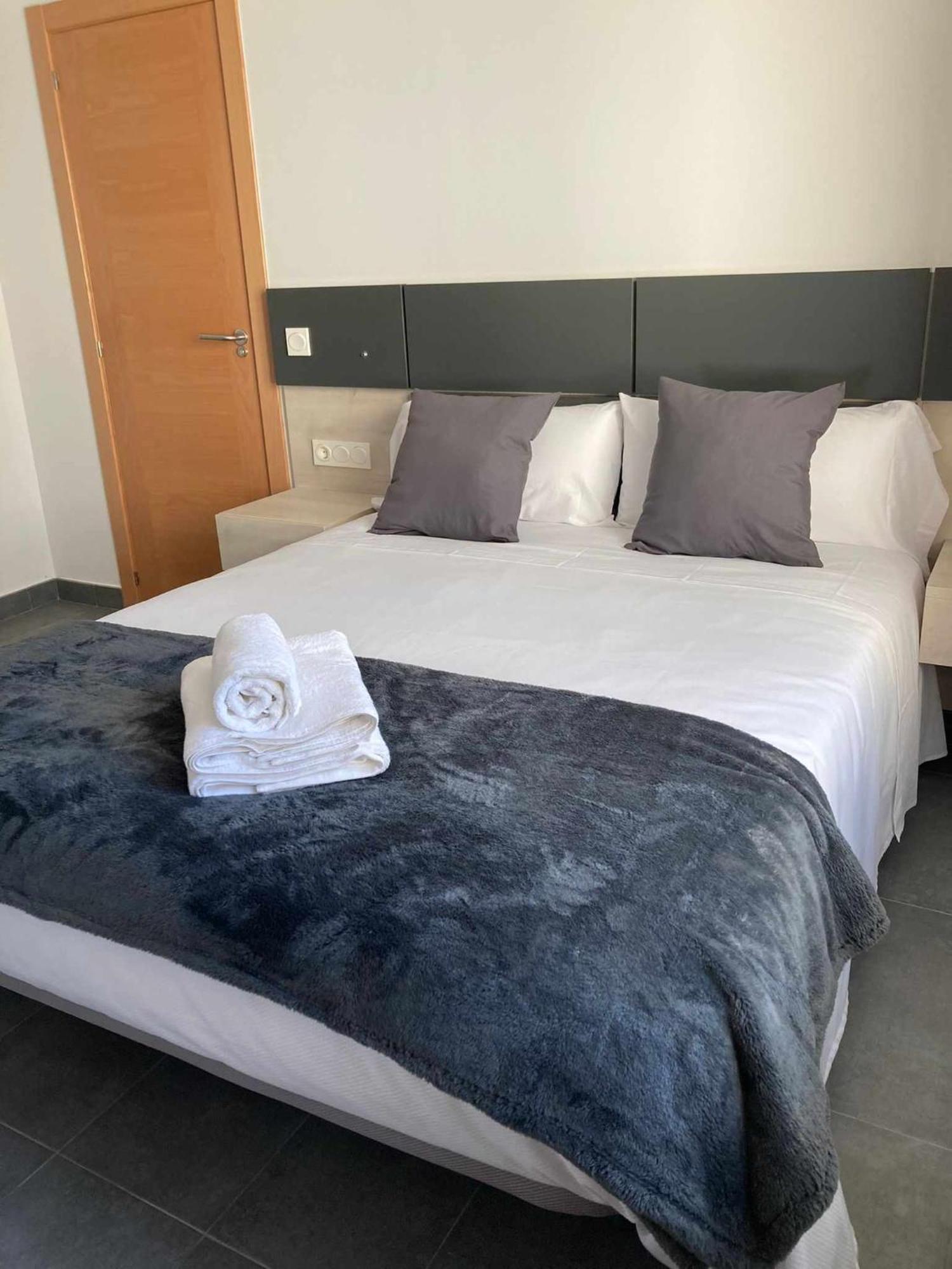 Ramon Y Cajal Suites De Luxe León Kültér fotó